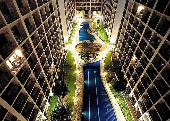 Shore 2br 5f Walking Distance Moa Near Airport *