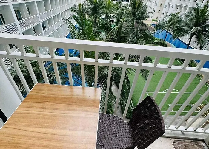Shore 2br 5f Walking Distance Moa Near Airport Apartment