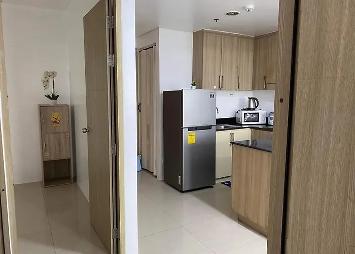 Shore 2br 5f Walking Distance Moa Near Airport Manila