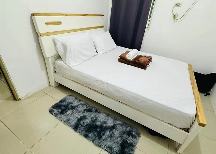 Shore 2br 5f Walking Distance Moa Near Airport Apartment
